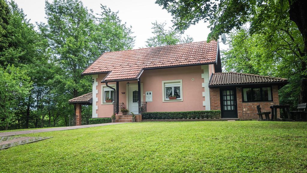 Отель Nika Catrnja Экстерьер фото
